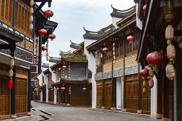 1月26日起，南昌地铁2号线常态化加开夜间铁路接驳快车